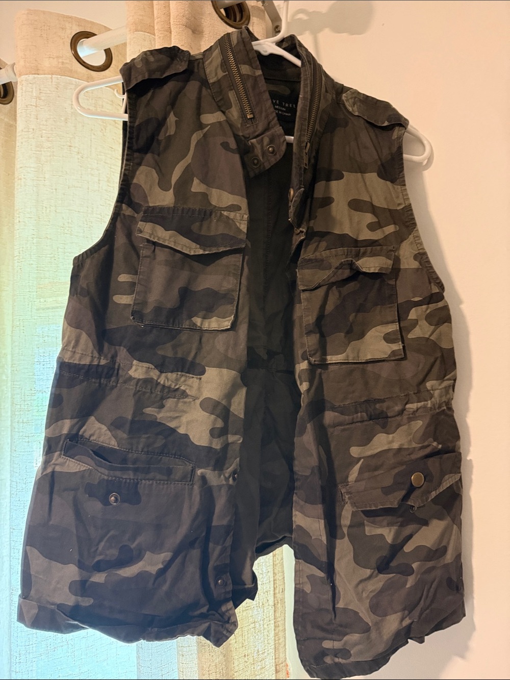 Camo Utility Vest - Olive Green Multitone